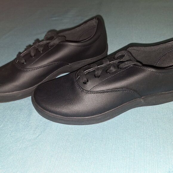 Grasshopper Ortholite Sneaker - Black Leather - Size 9M - Picture 1 of 7